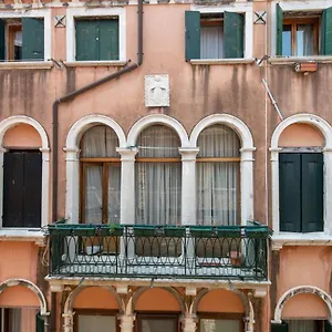 Apartamento San Polo Canal View By Wonderful Italy, Venecia